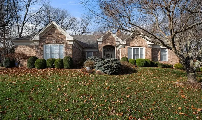 Single Family Residence in Wildwood