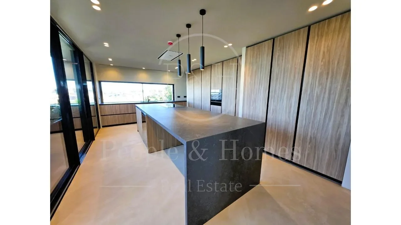 Gallery photo 8