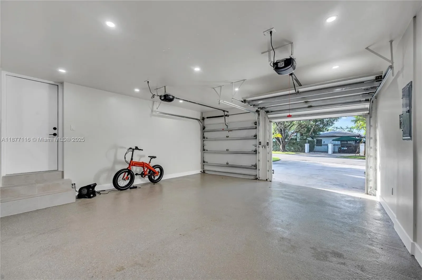 3903 Granada Blvd, Coral Gables, Florida, United States. - Photo 30
