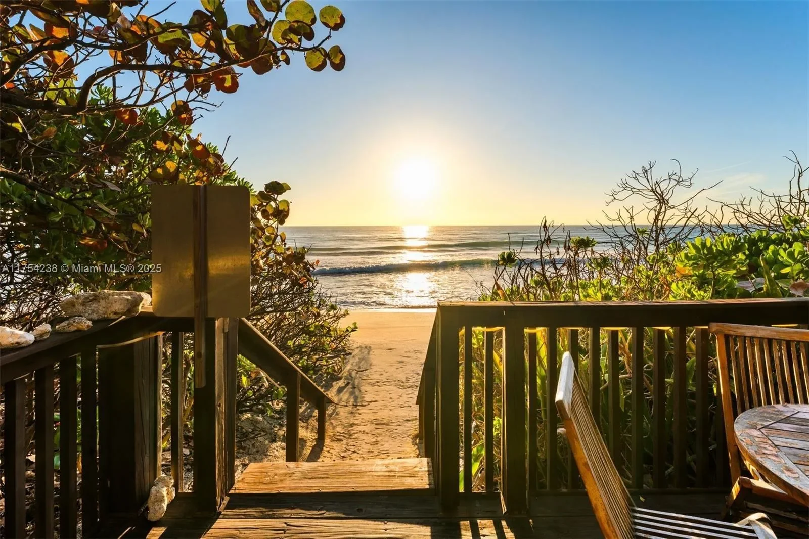 1091 Hillsboro Mile, Hillsboro Beach, Florida, United States. - Photo 54
