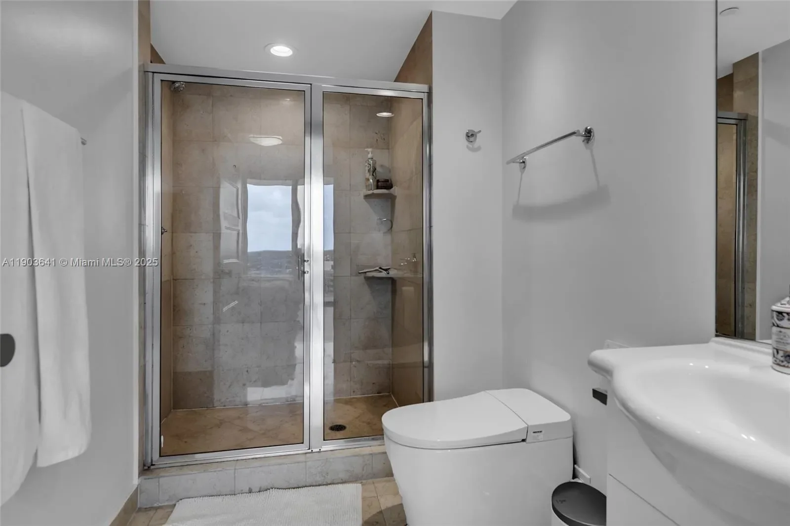 1800 S Ocean Dr 2207, Hallandale Beach, Florida, United States. - Photo 50