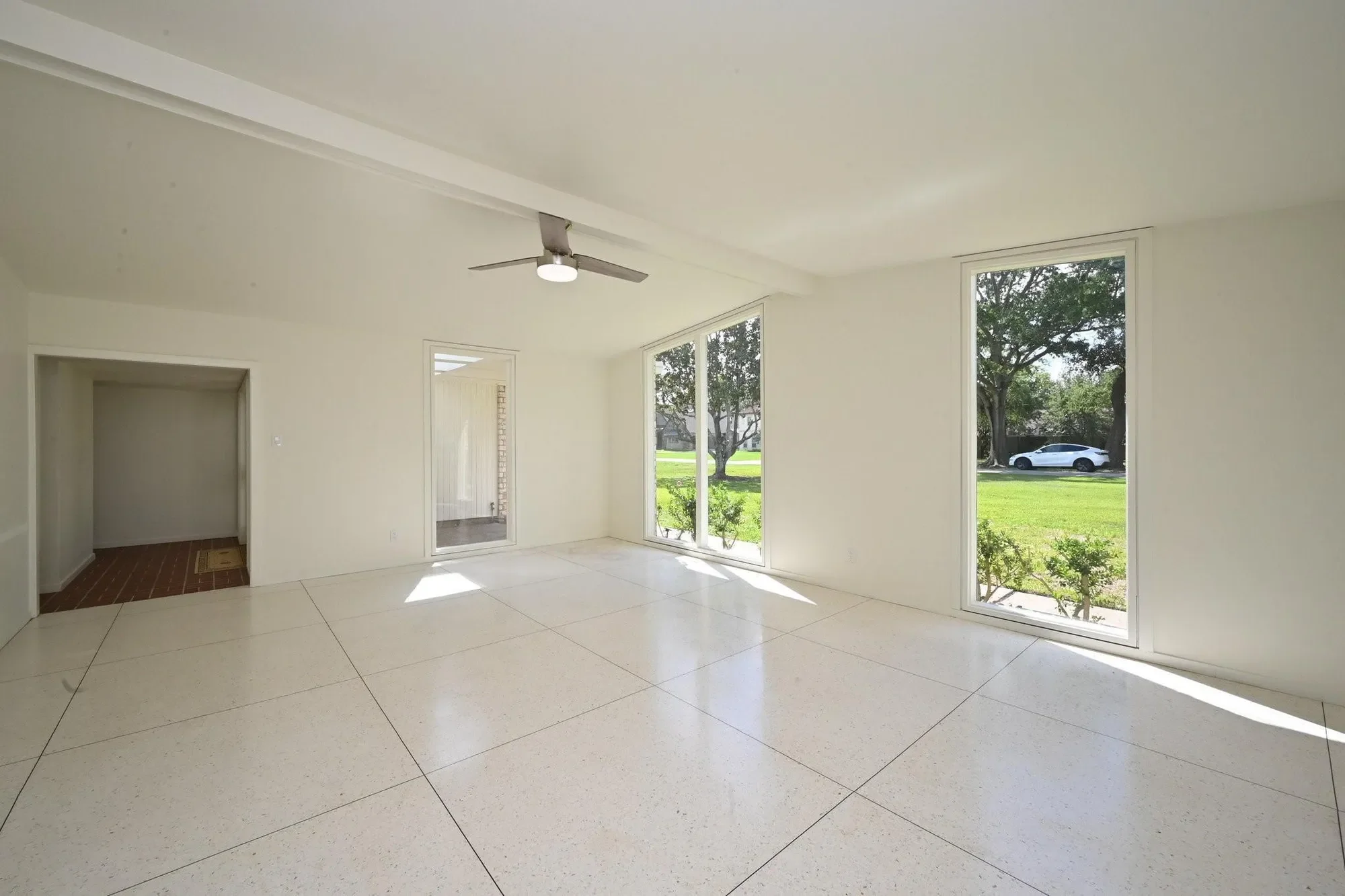 Gallery photo 12