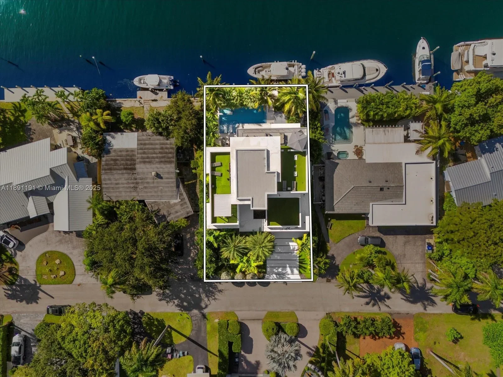 1736 SE 14th St, Fort Lauderdale, Florida, United States. - Photo 5
