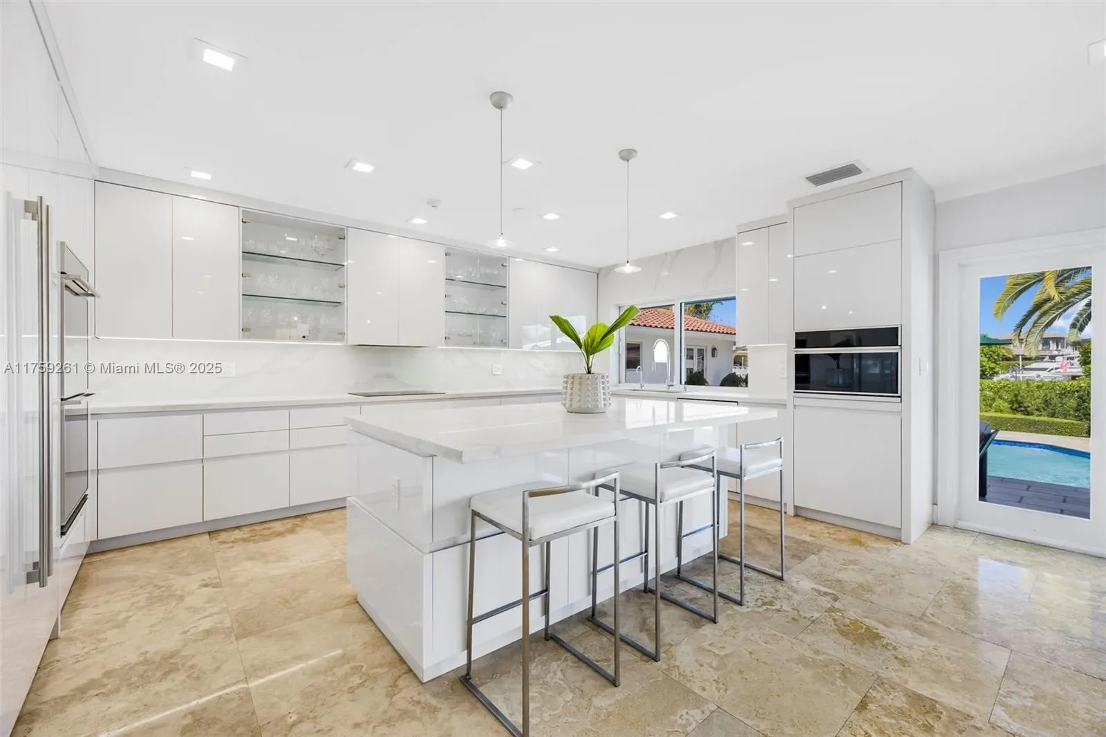 1117 Bella Vista Ave, Coral Gables, Florida, United States. - Photo 30