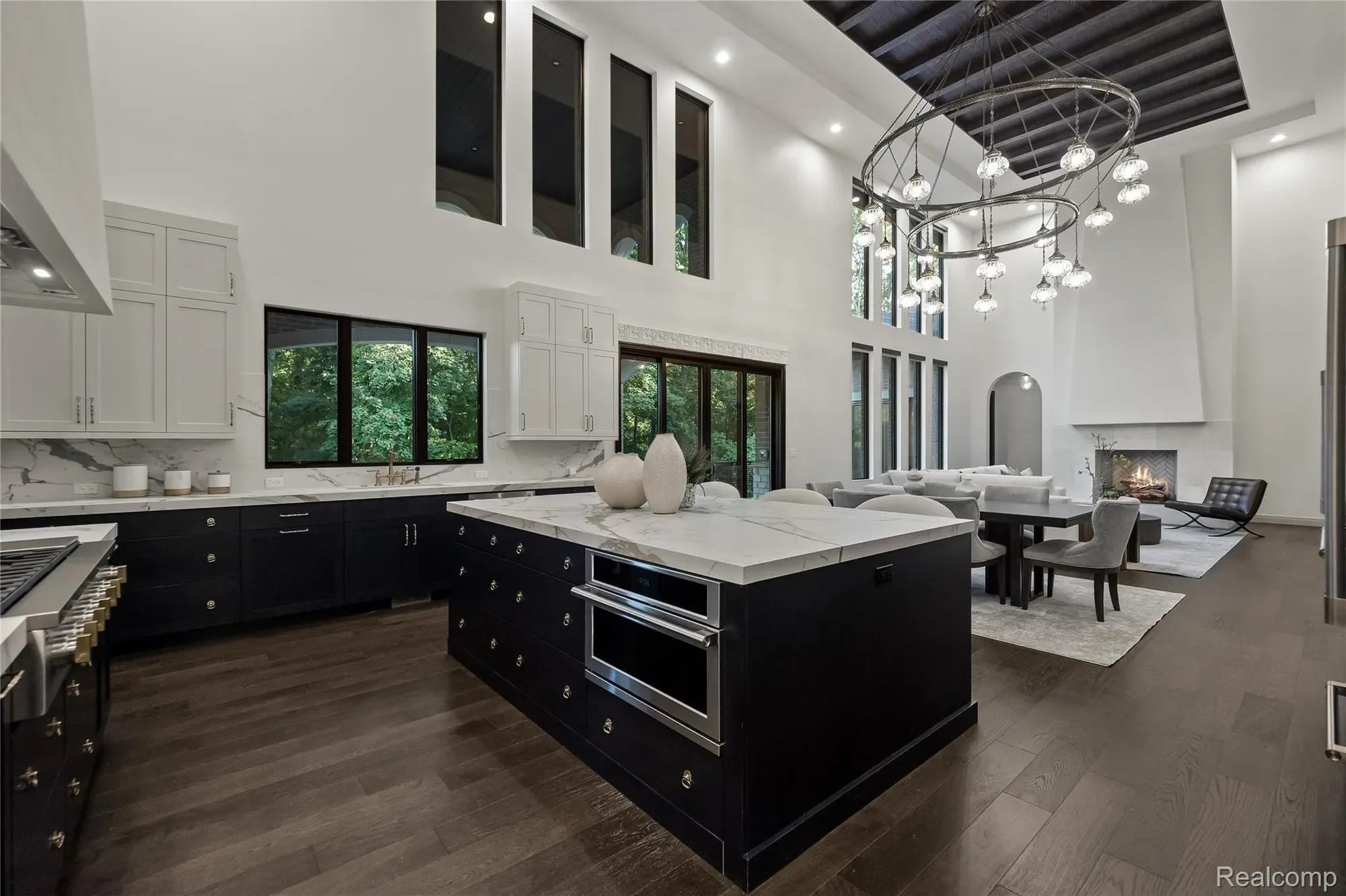 559 Barrington Park Drive, Bloomfield Hills, MI 48304, Bloomfield Hills, Michigan, United States. - Photo 25