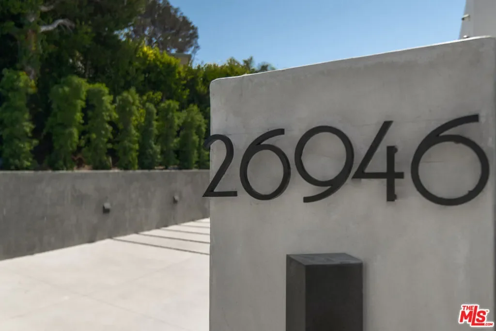 26946 Pacific Coast Hwy, Malibu, California, United States. - Photo 3