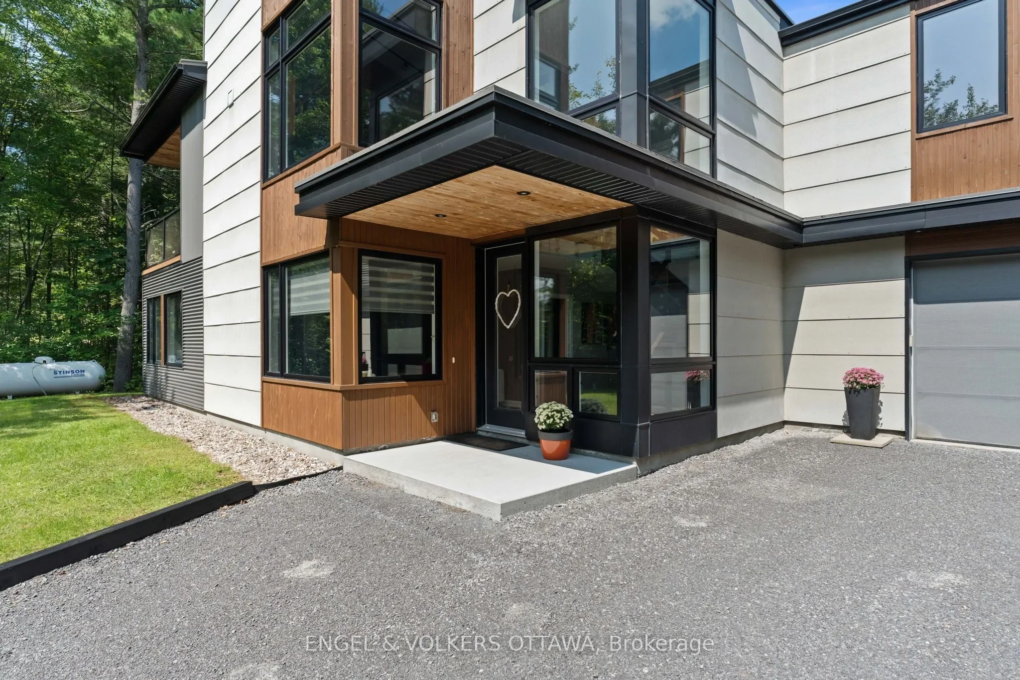 Gallery photo 4