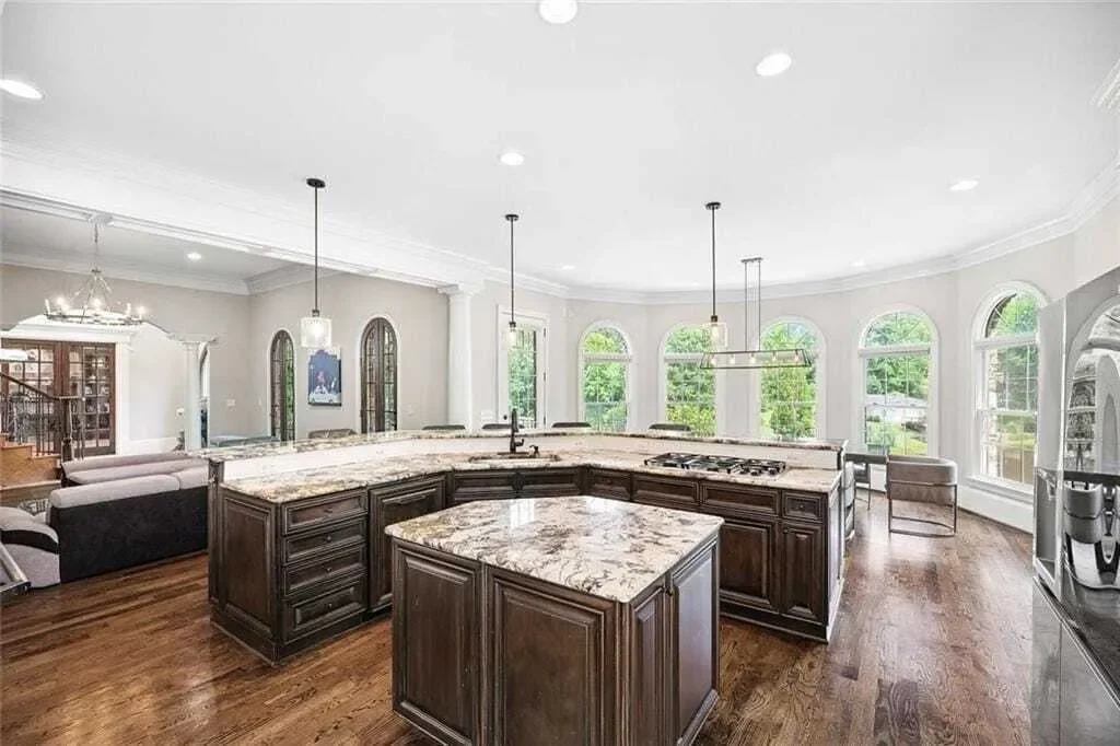 11140 W. Road, Roswell, Georgia, United States. - Photo 10