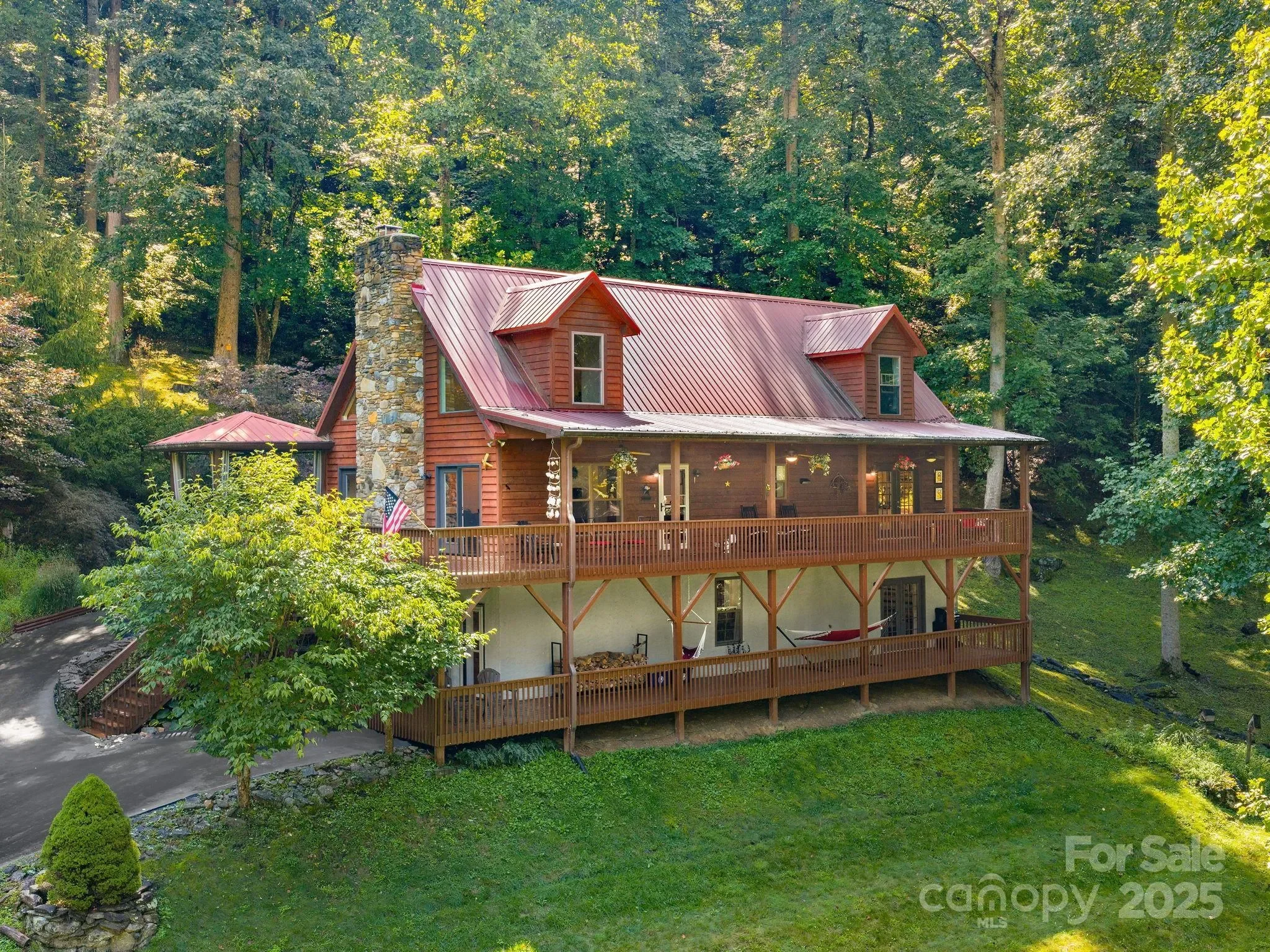 420 Chimney Rock Drive, Weaverville, NC 28787, Weaverville, North Carolina, United States. - Photo 27