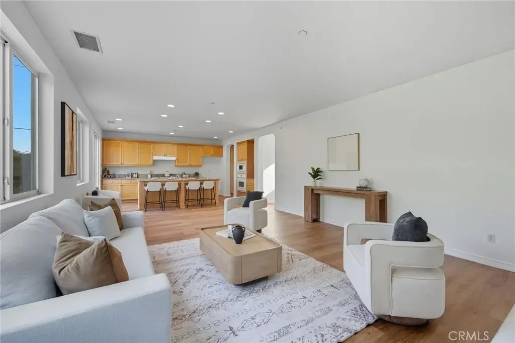13346 Los Olivos Road, Los Angeles, California, United States. - Photo 21