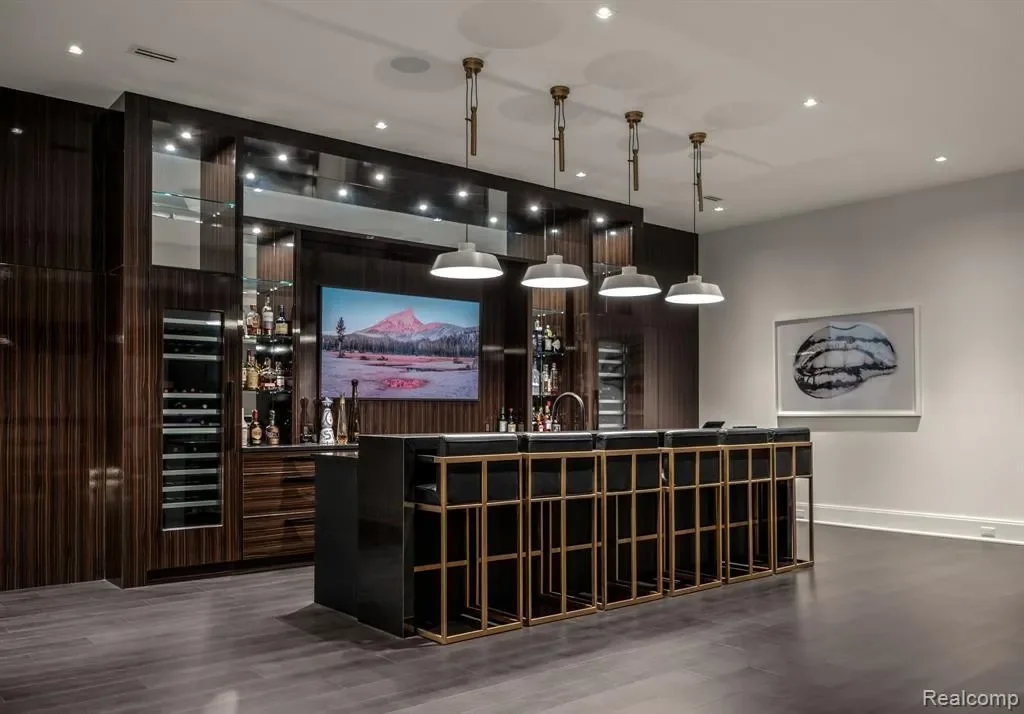 20910 TURNBERRY Boulevard, Northville, MI 48167, Novi, Michigan, United States. - Photo 35