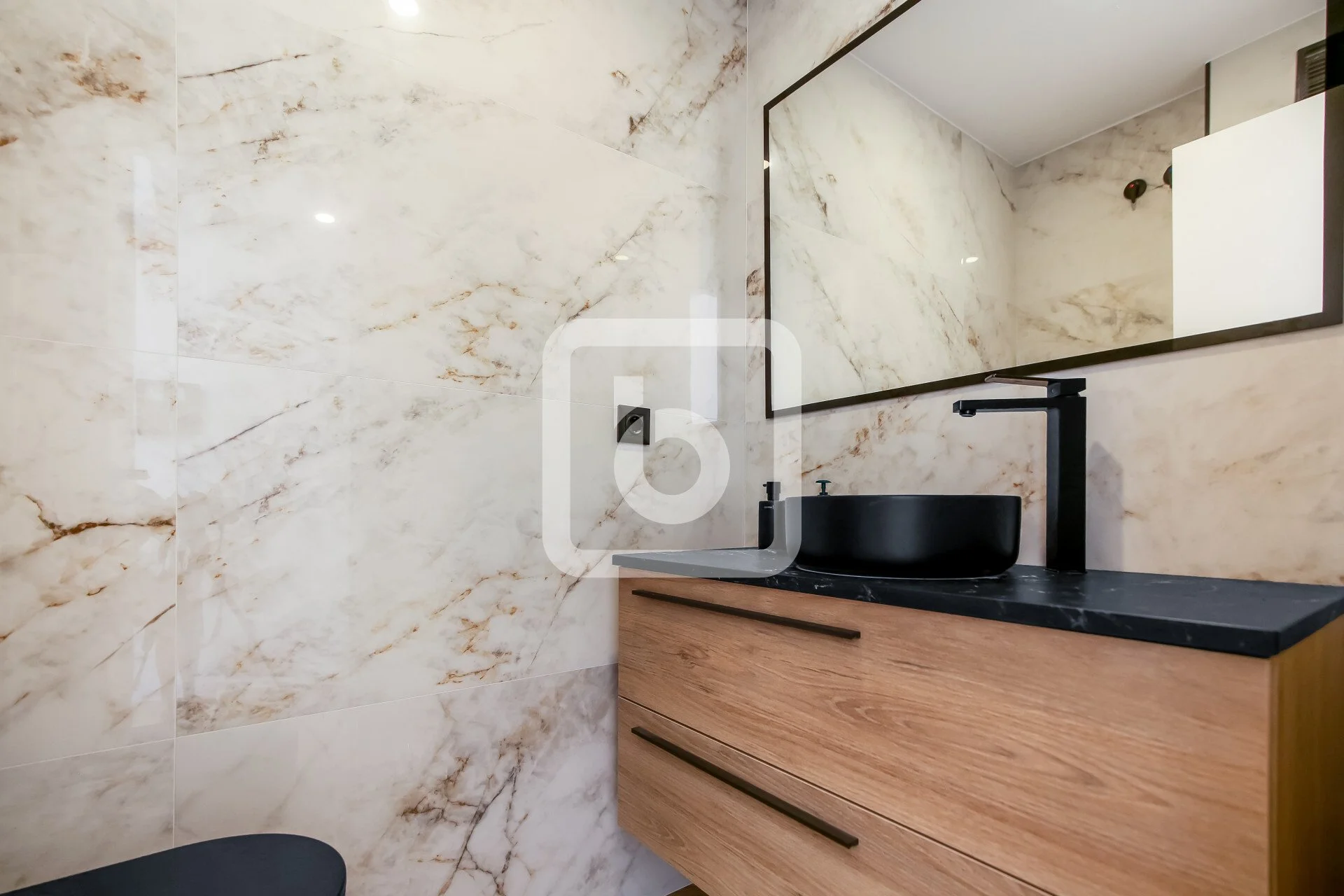 Gallery photo 3