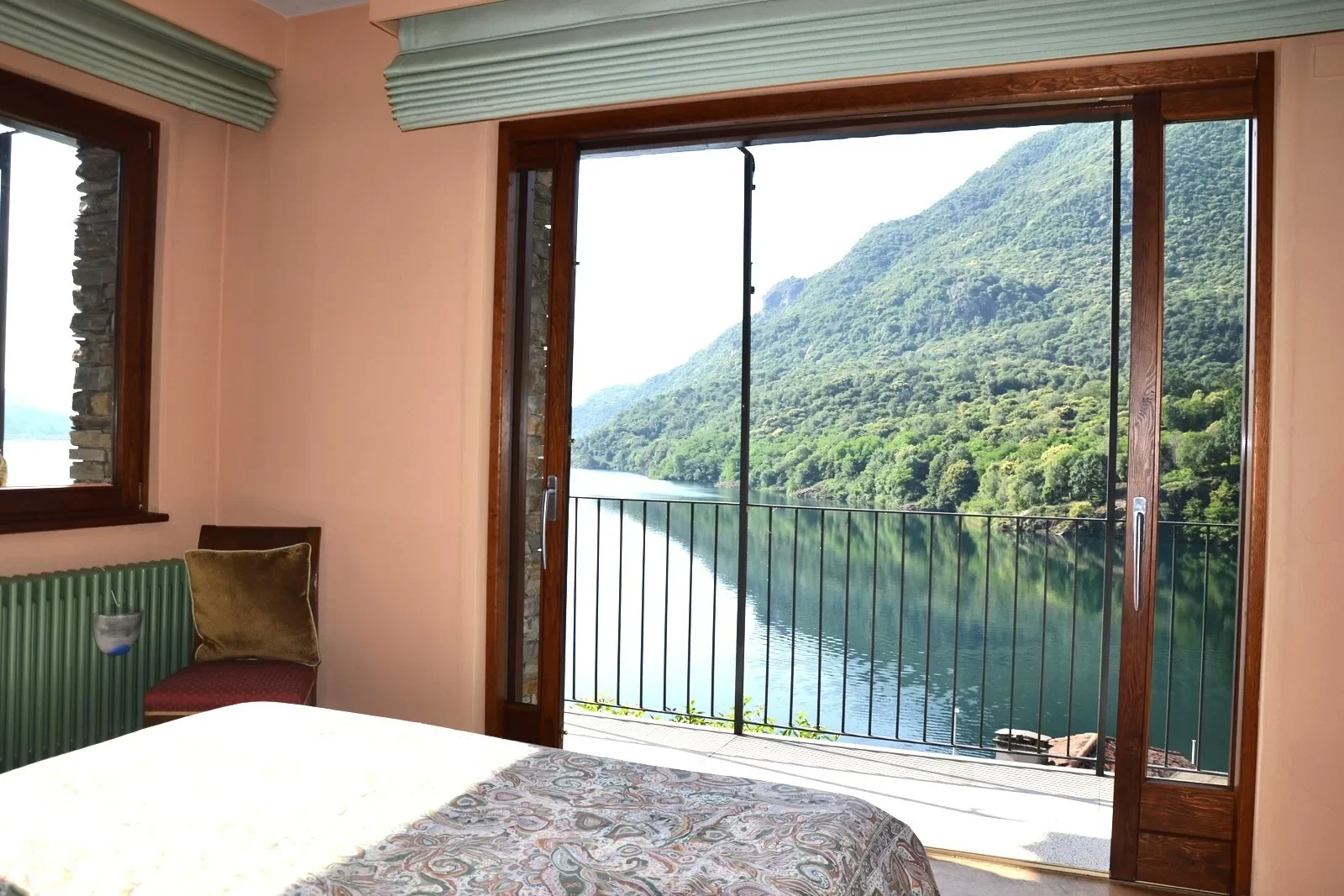 28802 Mergozzo, Province of Verbano-Cusio-Ossola, Italy, Bracchio, Piedmont, Italy. - Photo 1