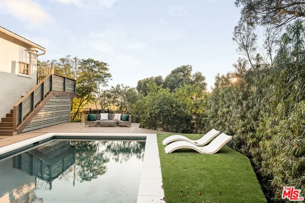 12417 Mulholland Drive, Los Angeles, California, United States. - Photo 27
