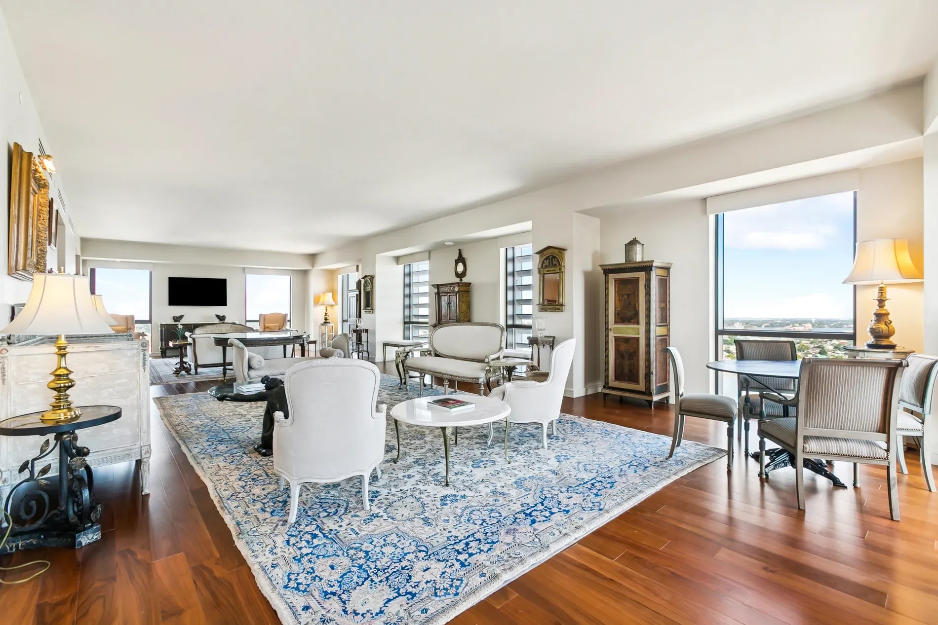 2 Canal Street Unit#2505 , New Orleans, LA 70130, New Orleans, Louisiana, United States. - Photo 13