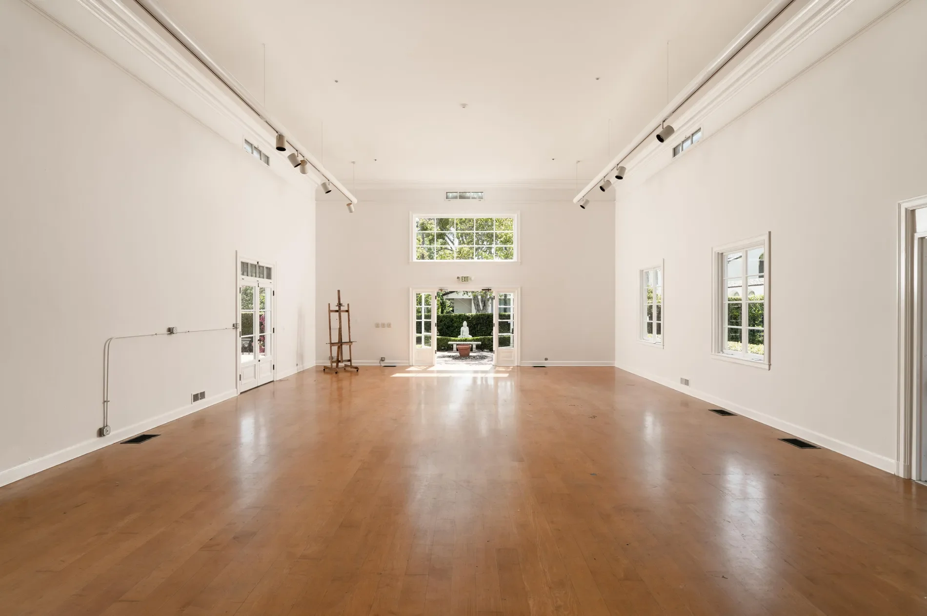 1600 Santa Barbara Street, Santa Barbara, California, United States. - Photo 13
