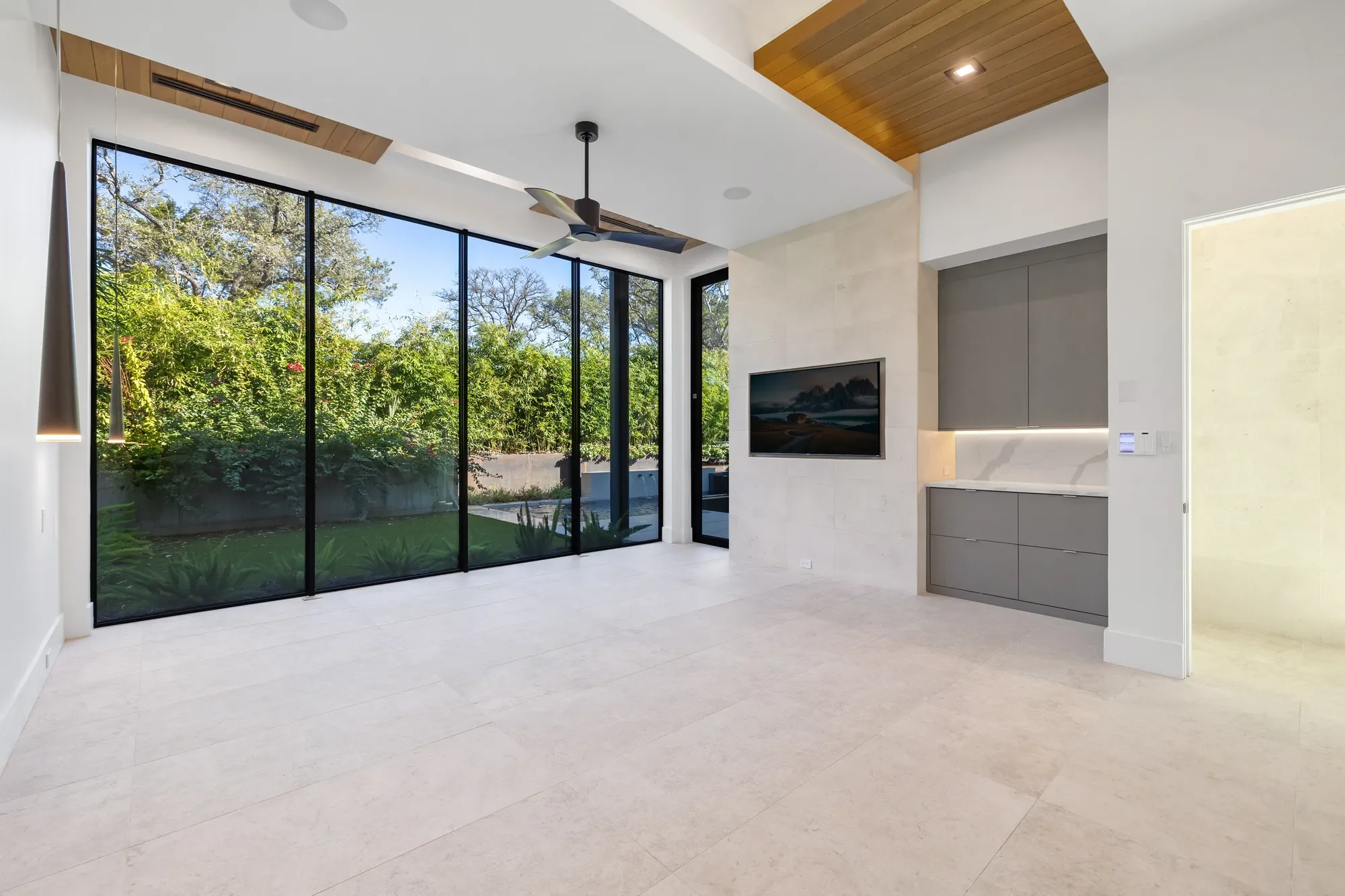 24606 Cliff Line , San Antonio, TX 78257, San Antonio, Texas, United States. - Photo 7