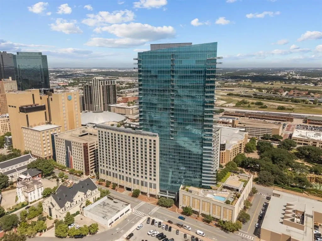 1301 Throckmorton Street 2402, Fort Worth, Texas, United States. - Photo 34