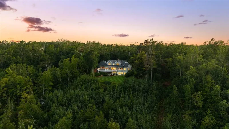731 W Hathaway Road, Harbor Springs, MI 49740, Wequetonsing, Michigan, United States. - Photo 48