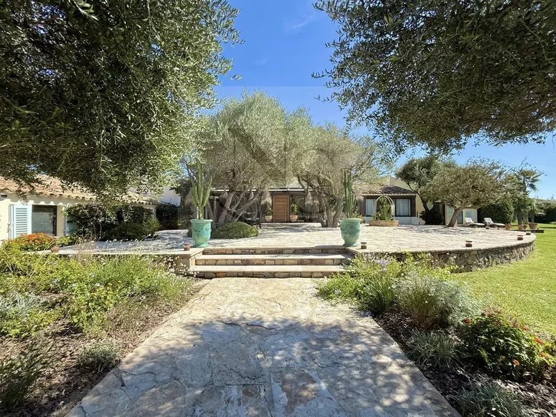 Ramatuelle, Provence-Alpes-Côte d'Azur, France. - Photo 12