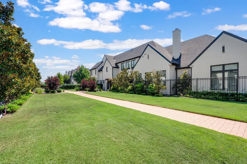 49 Fawn Wood Drive , Dallas, TX 75248, Dallas, Texas, United States. - Photo 6
