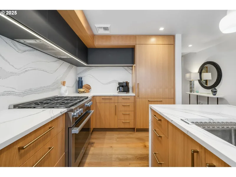 590 WATERFRONT WAY #604, Vancouver, WA 98660, Vancouver, Washington, United States. - Photo 18