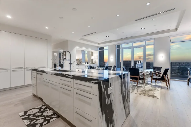 3505 Turtle Creek Boulevard Unit 20E, Dallas, TX 75219, Dallas, Texas, United States. - Photo 38