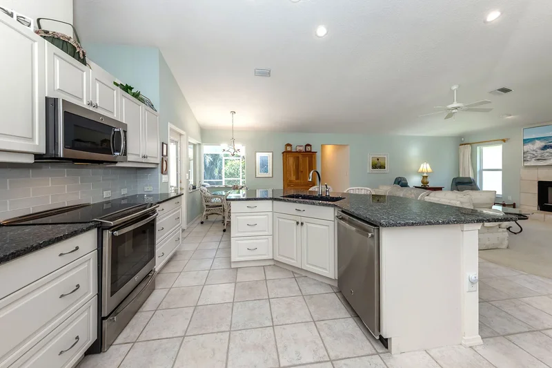 609 Madrid Avenue, Venice, FL 34285, Venice, Florida, United States. - Photo 5