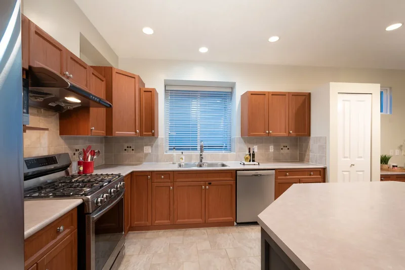 82 Cliffwood Dr, Port Moody, BC V3H 5M1, Canada, Port Moody, British Columbia, Canada. - Photo 19