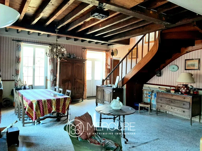 Montbard, Bourgogne-Franche-Comté, France. - Photo 16