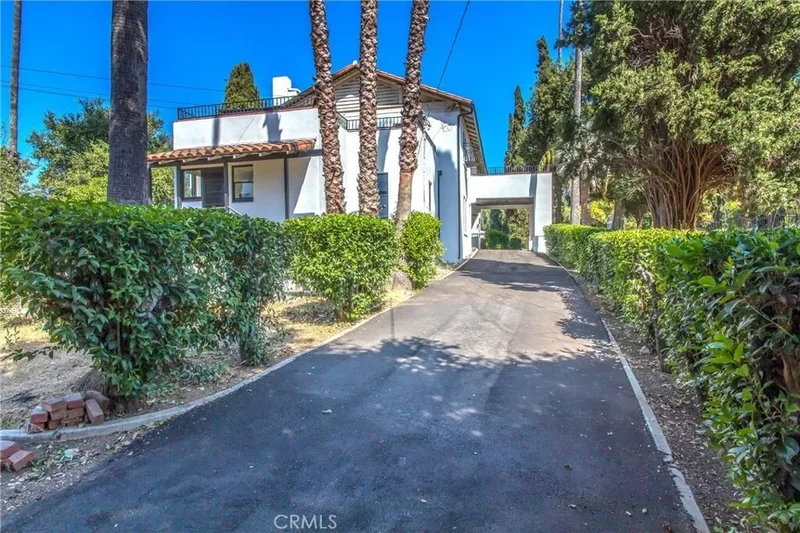 24 W Hilton, Redlands, CA 92373, Redlands, California, United States. - Photo 7