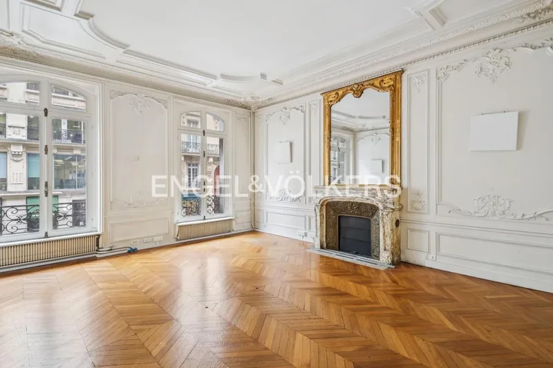 Paris, Île-de-France, France. - Photo 10