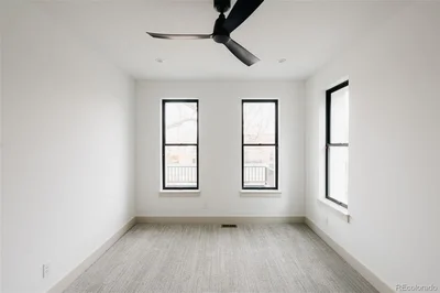 Thumbnail 38