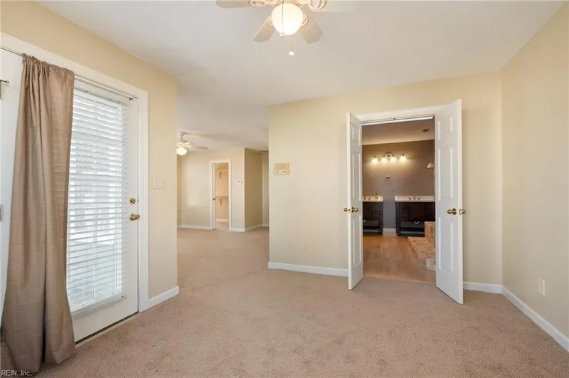 405 Pinewell Drive, Norfolk, VA 23503, Norfolk, Virginia, United States. - Photo 7