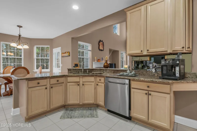 27 Stonehenge Court, Jackson, NJ 08527, Jackson Township, New Jersey, United States. - Photo 9