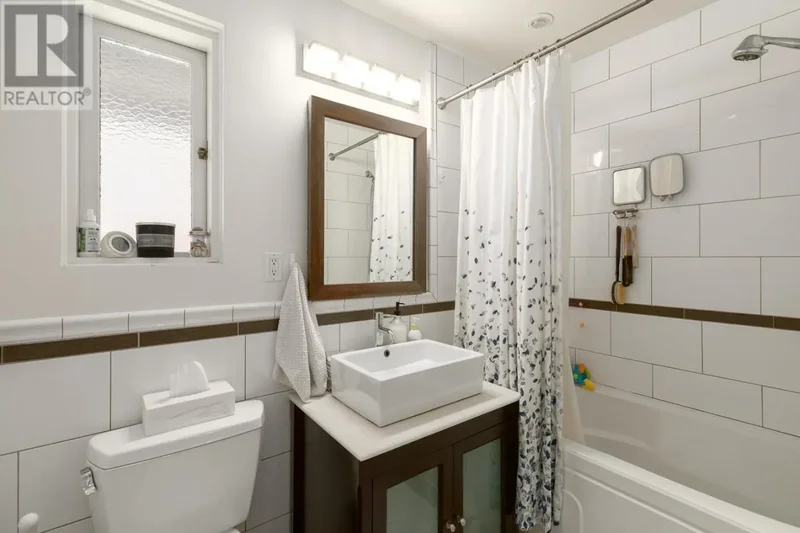 2988 POINT GREY ROAD, Vancouver, British Columbia, Canada. - Photo 3