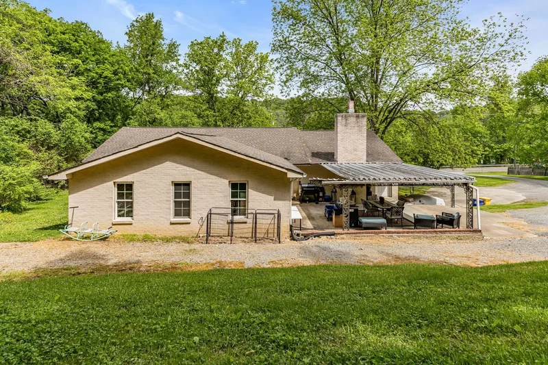 9005 Highway 100, Nashville, TN 37221, Nashville, Tennessee, United States. - Photo 19