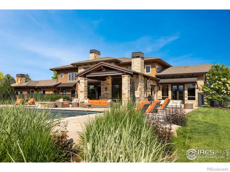 6880 Saint Vrain Road, Longmont, Colorado, United States. - Photo 8
