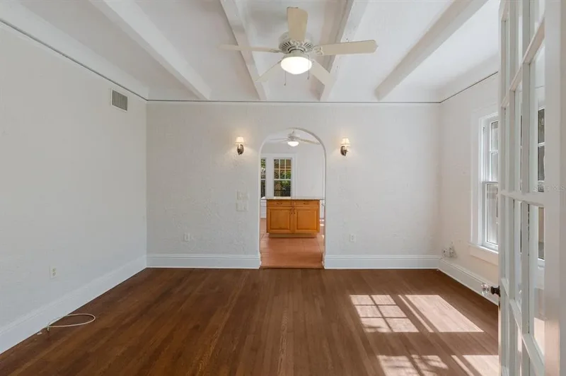 455 Acacia Drive, Sarasota, FL 34234, Sarasota, Florida, United States. - Photo 3