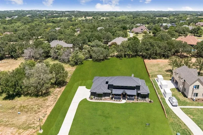 2008 Vaquero Drive, Weatherford, Texas, United States. - Photo 28