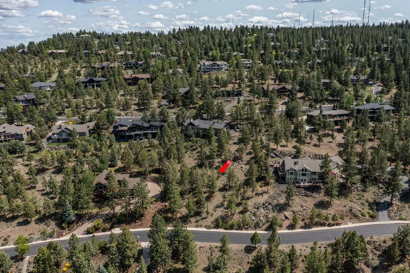 3341 NW Panorama Drive, Bend, Oregon, United States. - Photo 38