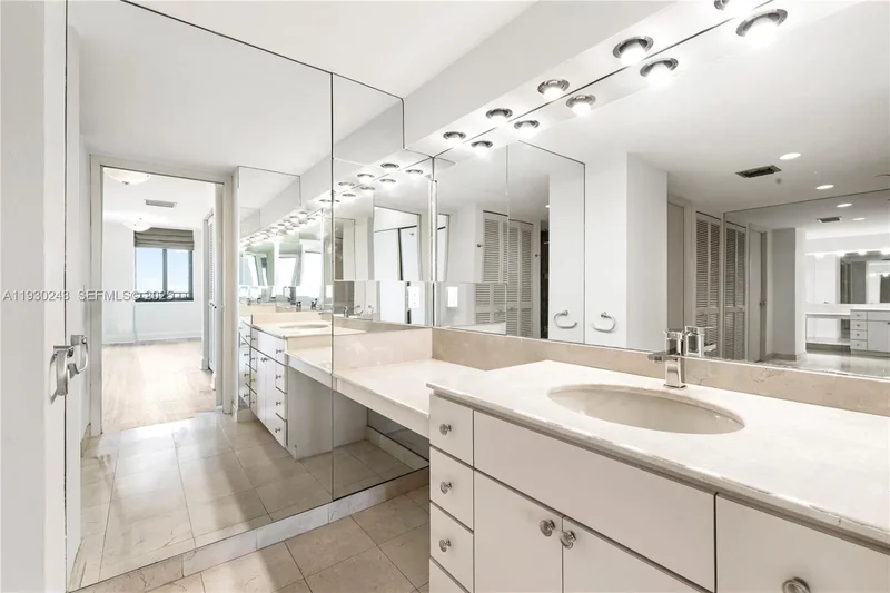 151 Crandon Blvd 841, Key Biscayne, Florida, United States. - Photo 6