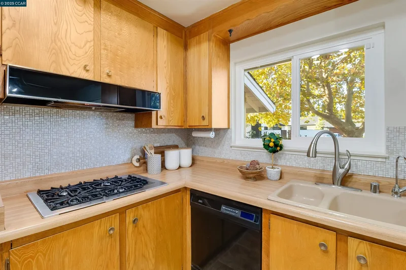 1856 Carriage Dr, Walnut Creek, California, United States. - Photo 40