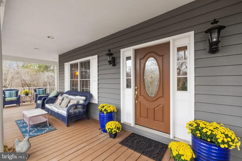 8182 Ashton Way, Warrenton, VA 20186, Warrenton, Virginia, United States. - Photo 2