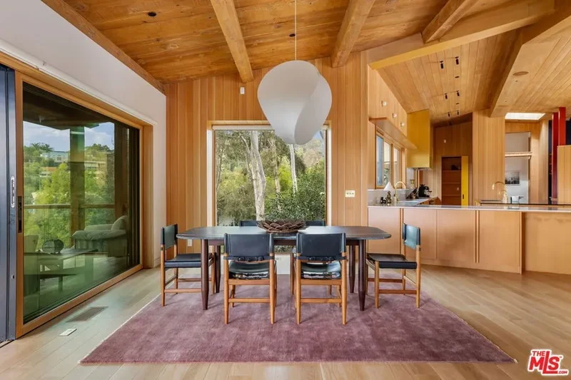 765 N Bonhill Road, Los Angeles, California, United States. - Photo 33