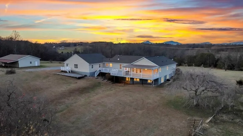 1962 McDaniel Road, Bedford, VA 24523, Bedford, Virginia, United States. - Photo 118