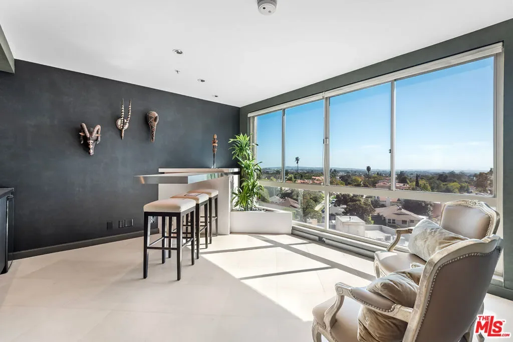 10490 Wilshire Boulevard 604, Los Angeles, California, United States. - Photo 18