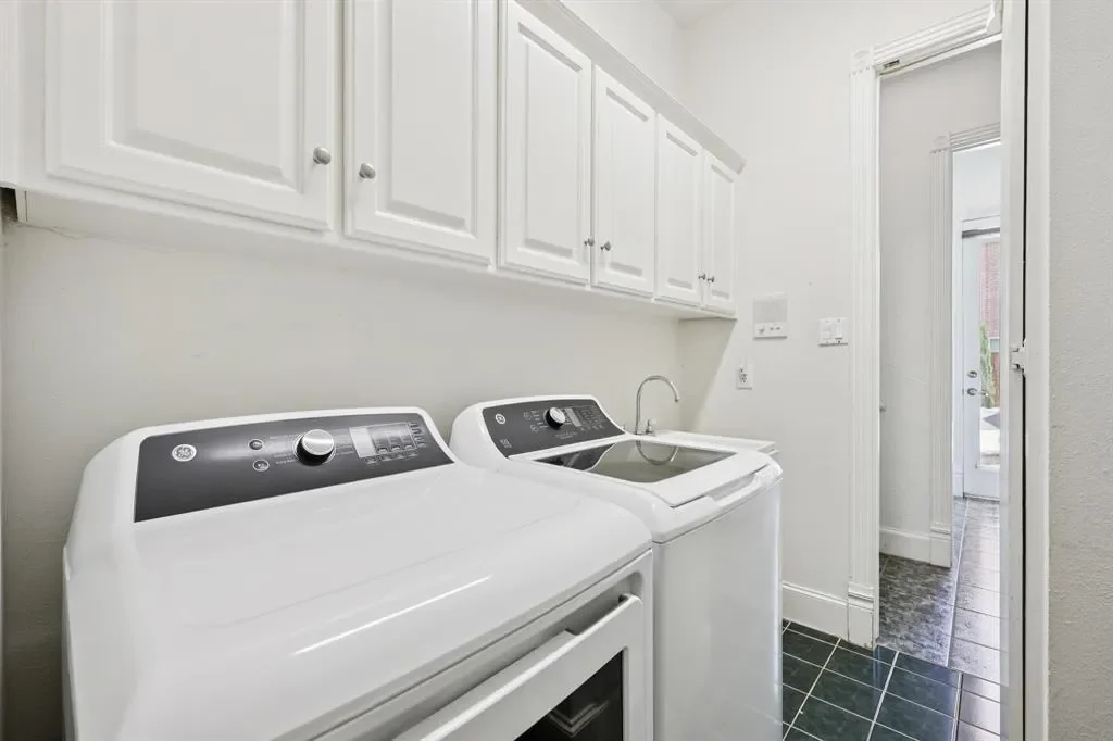 6065 Dilbeck Lane, Dallas, Texas, United States. - Photo 19
