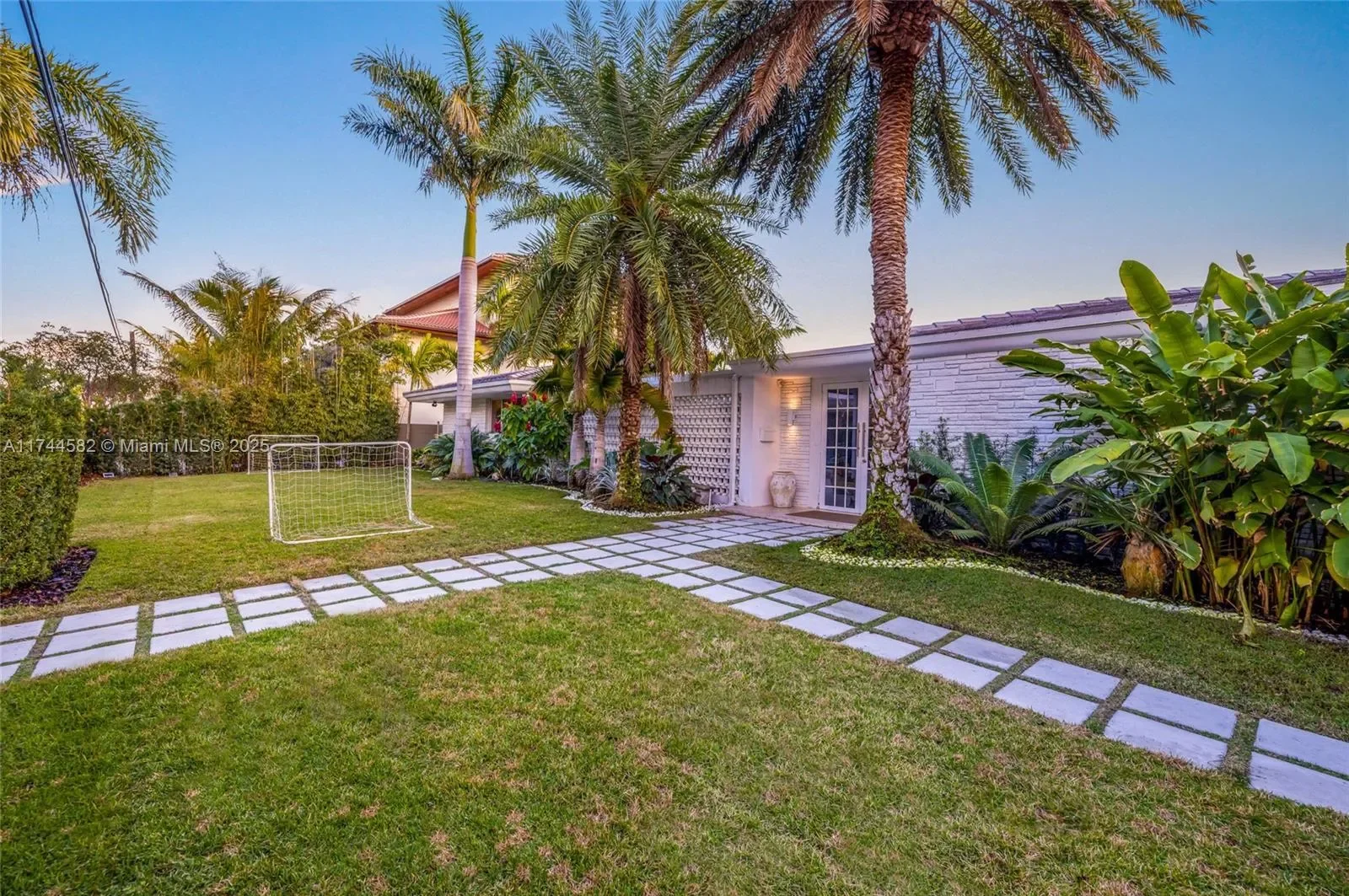 1250 NE 87th St, Miami, Florida, United States. - Photo 48