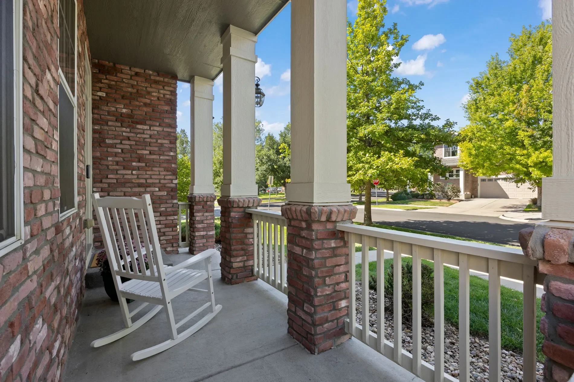 Exterior photo 3